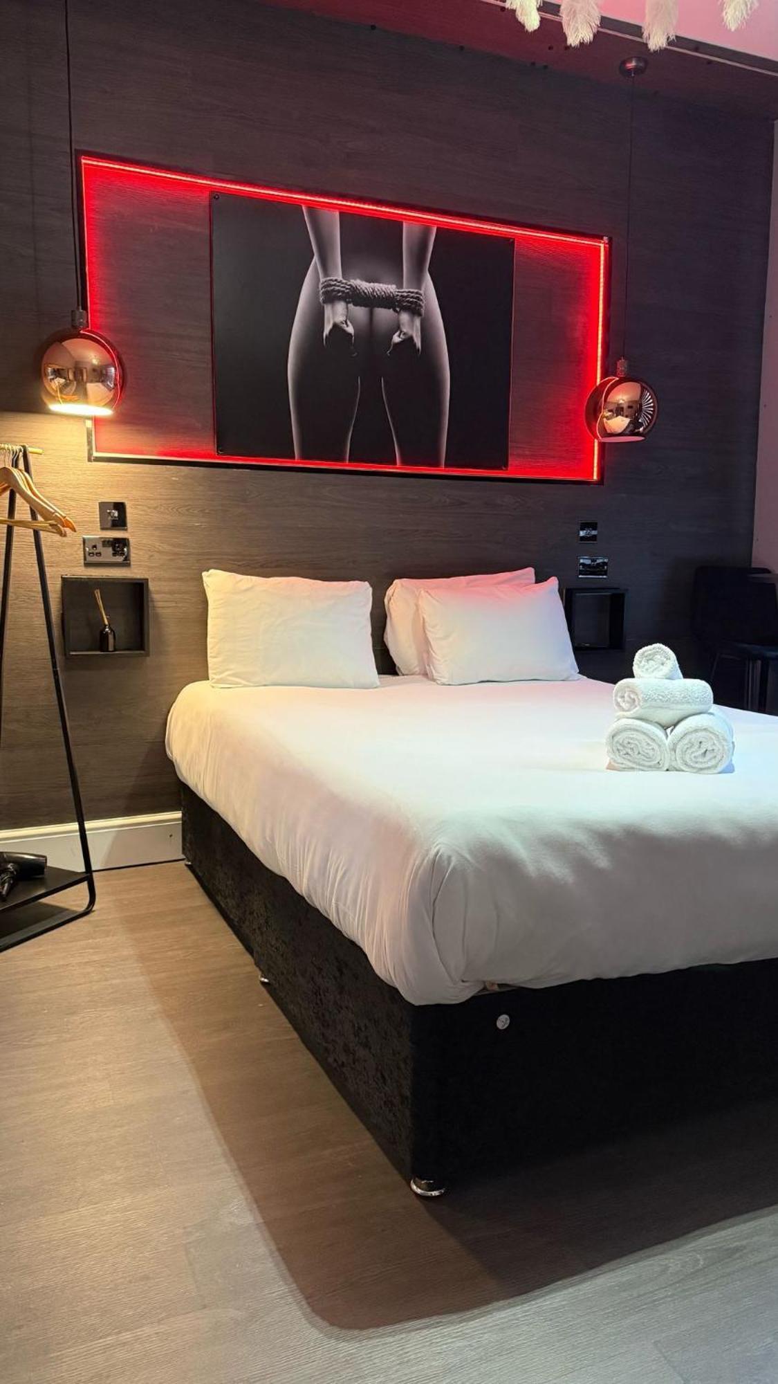 Elegant 1Bedroom Flat With Jacuzzi In A Prime Location London Exterior photo